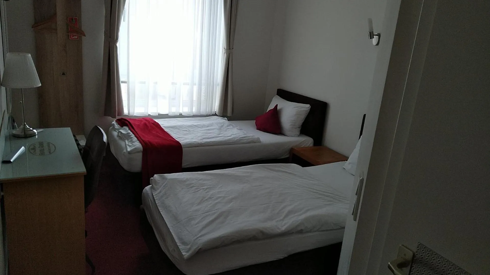Hotel Gemini Düsseldorf 3*,  Alemania